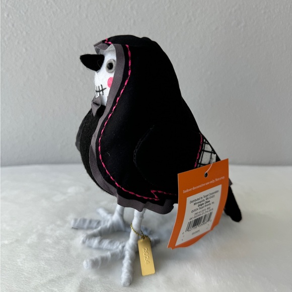 Cute Featherly ‘Hoodie’ Felt Bird Halloween Figurine 2024. - Picture 3 of 4